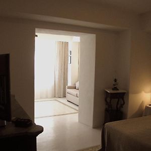 Double or Twin Room Garden View